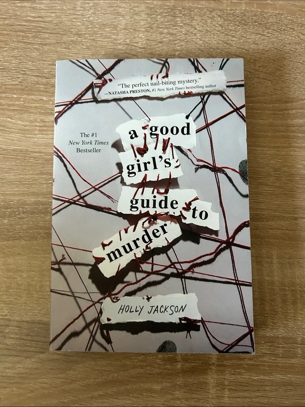 A Good Girl's Guide to Murder by Holly Jackson - White & Red Paperback